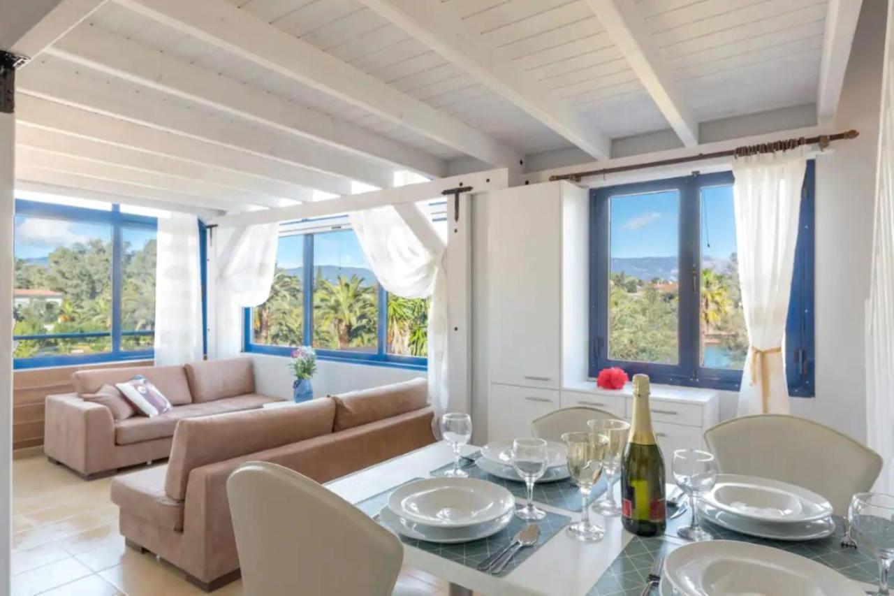 Blue Haven Beach Loft Apartment Danilia Екстер'єр фото